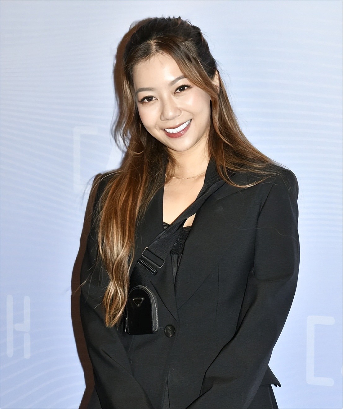 香港女星儿子患罕见病后,老公受打击短暂失忆,自己在洗澡时痛哭(组图) - 4