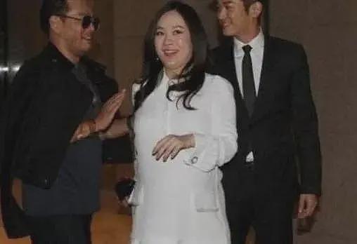 霍思燕再陷代孕风波，徐静蕾：身边很多人都这样，医院应该给我分红（组图） - 8