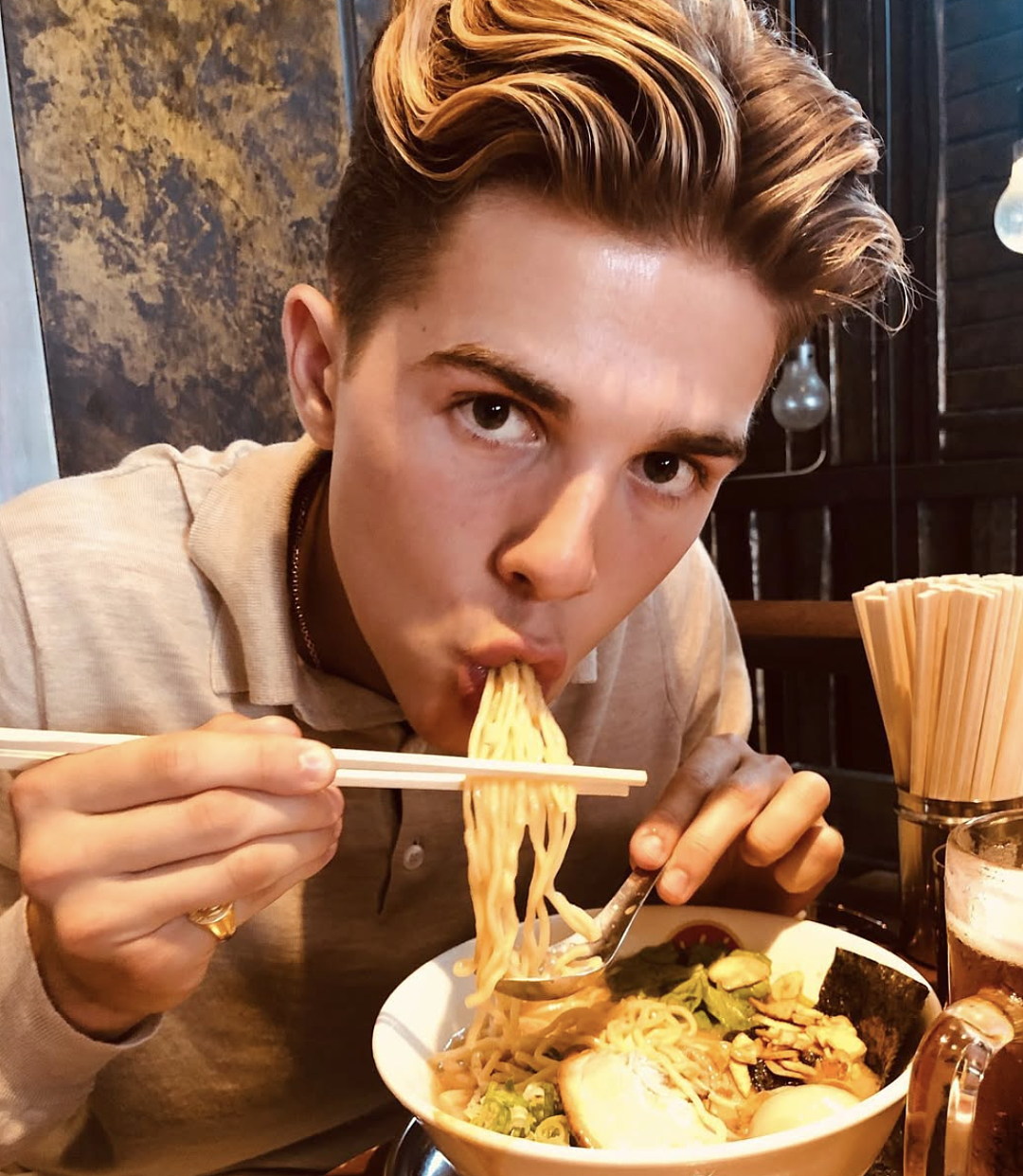 希腊最帅王子25岁！一家全中基因彩票，他不想当贵族，只想逐梦演艺圈…（组图） - 15