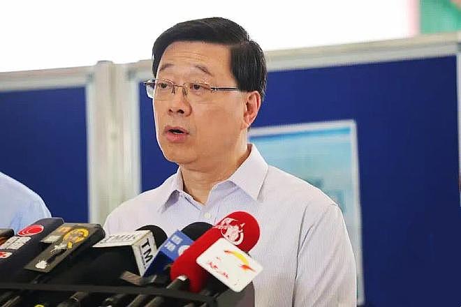 忧心身体健康，香港公务员拒喝内地饮用水！网友炸锅（组图） - 4