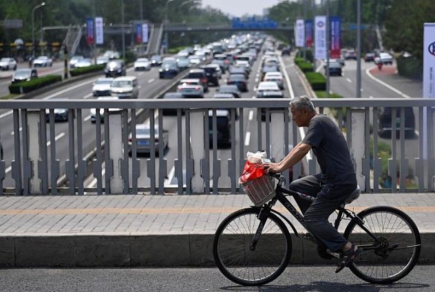 强制社保引退休金不公讨论，胡锡进：社会现实让人遗憾（图） - 1