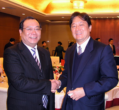 恭喜继承900亿！爸爸三房互相争宠，从一群哥哥里杀出重围继承家业（组图） - 6