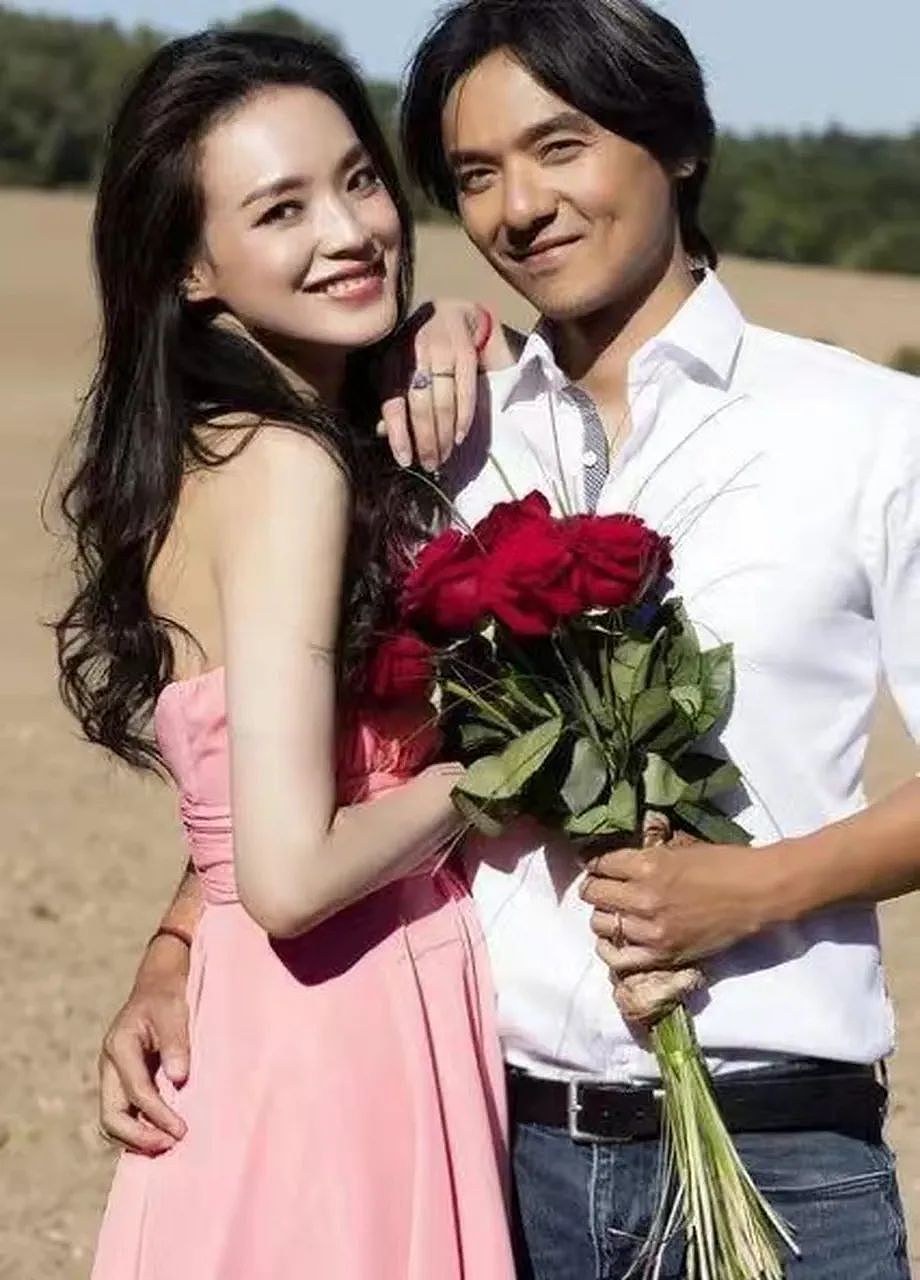 张晋险些丧命后的坦白，才懂他有多爱蔡少芬，娱乐圈的恩爱夫妻果然好嗑（组图） - 10