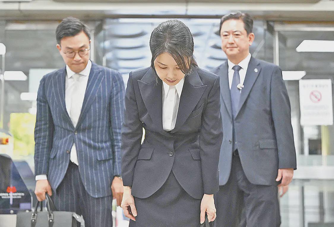 受讯2小时,韩前总统尹锡悦夫人金建希什么都没说(图) - 1