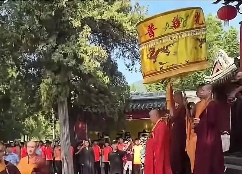 猛料不断曝光！释永信父亲节晒亲子图，他的丑闻早就有了迹象（组图） - 17