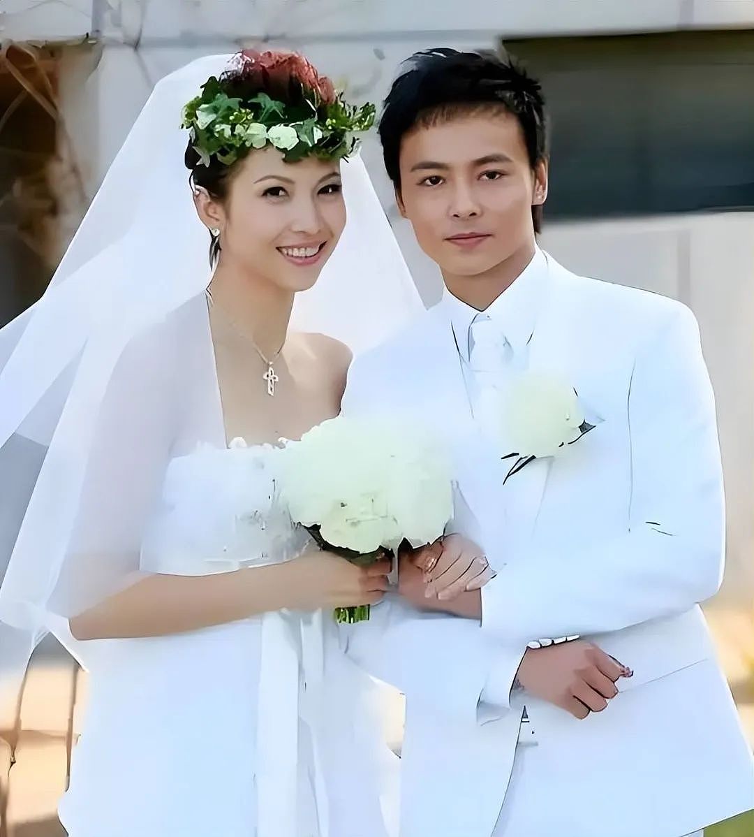 张晋险些丧命后的坦白，才懂他有多爱蔡少芬，娱乐圈的恩爱夫妻果然好嗑（组图） - 5