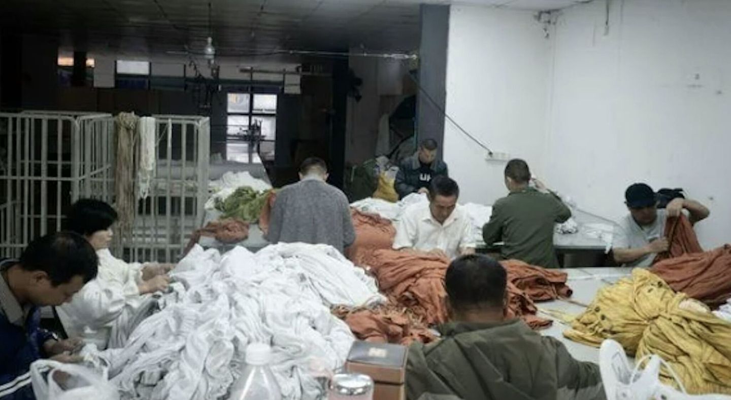 楼上制衣楼下洗肾！广州“尿毒症工厂”让病友自食其力赚透析费（组图） - 2