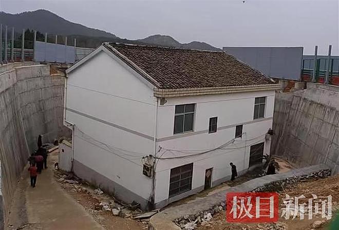江西“最强钉子户”一家人搬走：无法忍受噪音，外出租房（组图） - 6