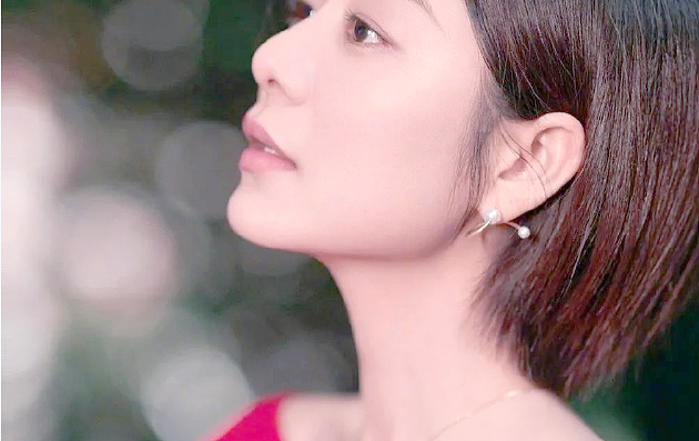 她是李现念念不忘的“初恋”，佟大为的“妹妹”，出道被嘲丑！17年后，她居然成这样了？（组图） - 23