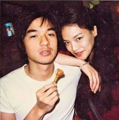 张晋险些丧命后的坦白，才懂他有多爱蔡少芬，娱乐圈的恩爱夫妻果然好嗑（组图） - 9