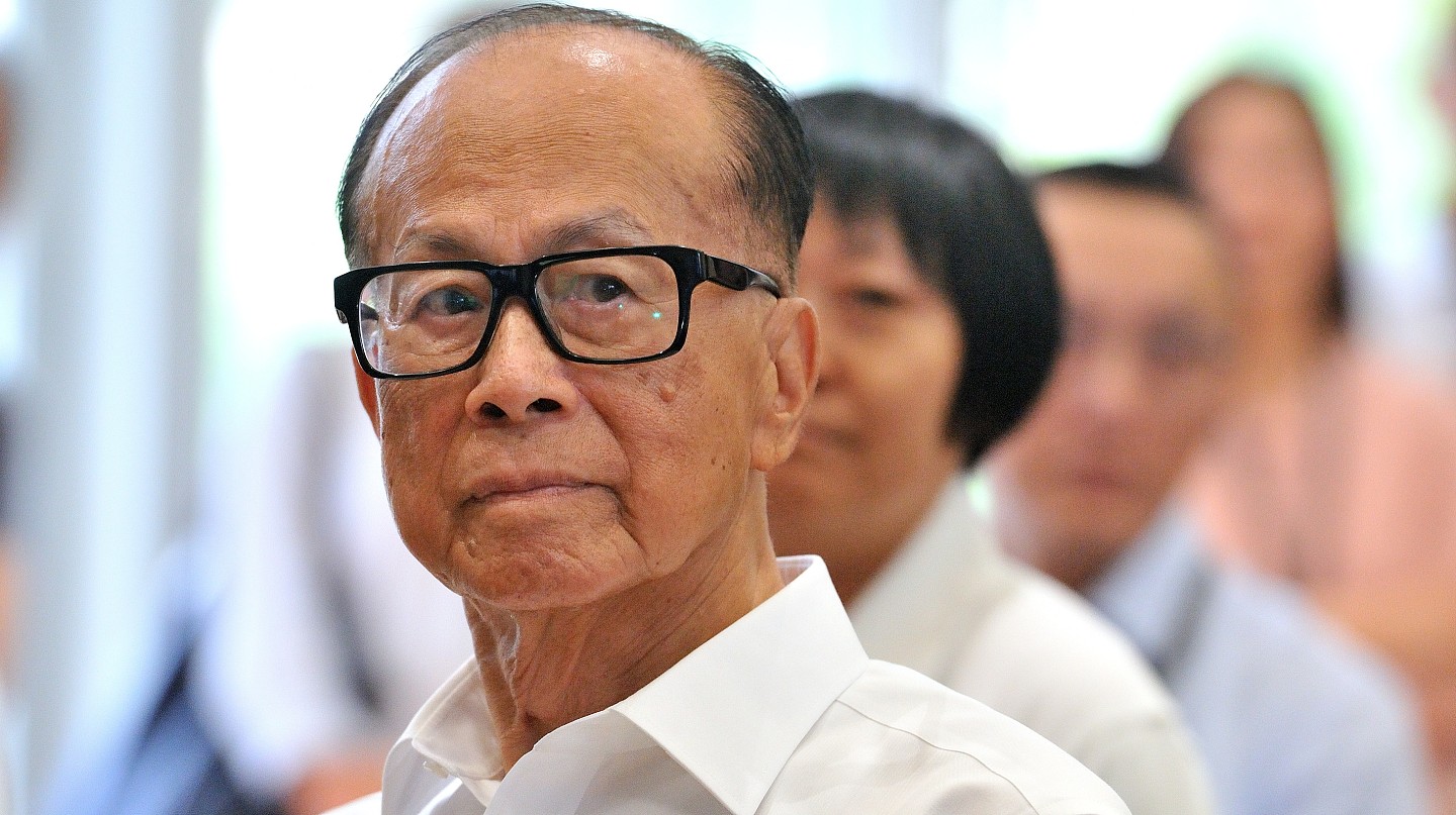 港口尚未卖成!长和因合并亏损利润暴跌92%(图) - 1