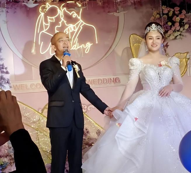 色字头上一把刀！当年娶娇妻的导演们，都为自己的“欲望”付出了代价（组图） - 17