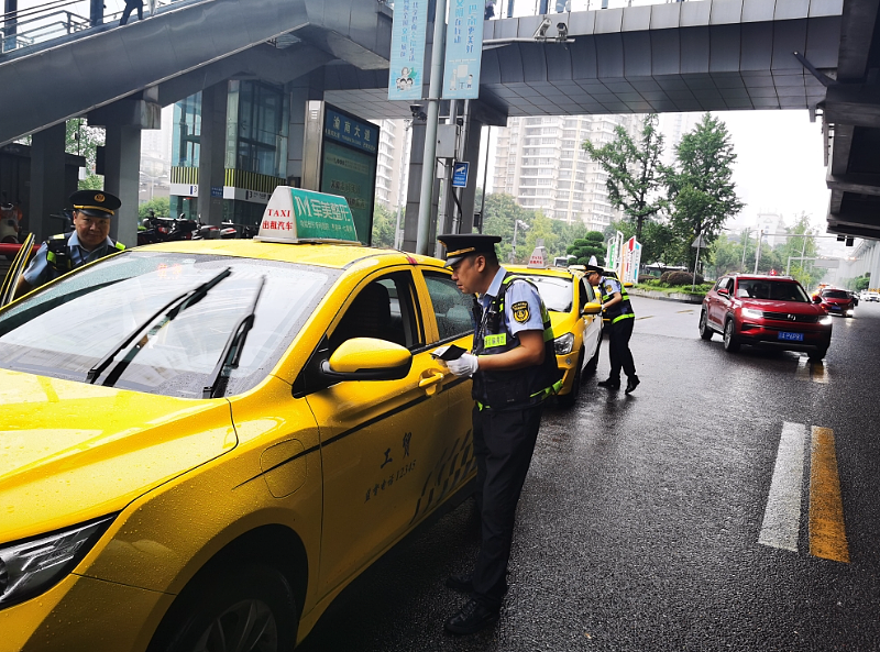 见证!中国百度无人出租车将进军英国,“赢麻了”还是挑战重重?(组图) - 12