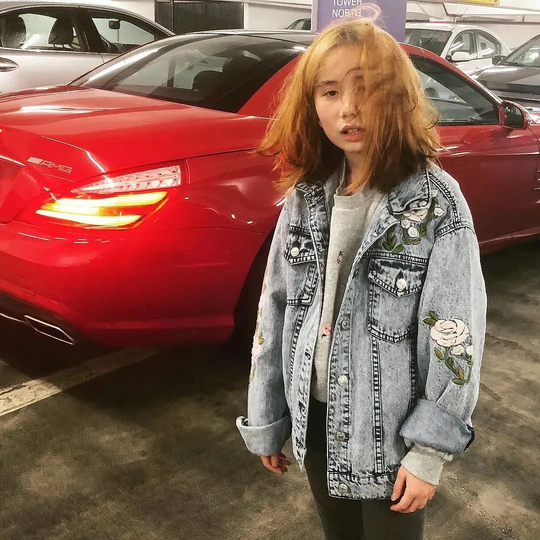 华裔网红刚成年第一天卖“付费视频“狂揽百万美刀，背后是父母亲哥多年的操控吸血...（组图） - 11