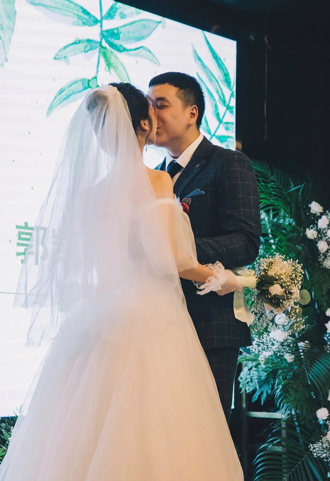 00后,正在秘密结婚(组图) - 4