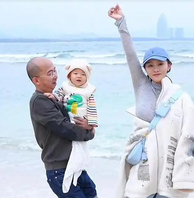 色字头上一把刀！当年娶娇妻的导演们，都为自己的“欲望”付出了代价（组图） - 20
