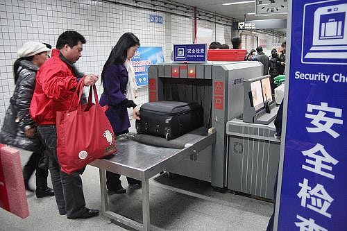 上海浦东虹桥机场取消入口安检,中国城市过度安检成热议话题?(组图) - 3