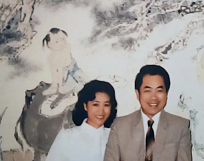 范曾陷入家族内斗!带娇妻去法国看展拒见女儿,徐萌疑似怀孕上位(组图) - 13