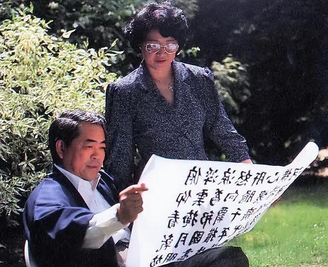 87岁范曾情史曝光，三婚老婆是好友妻子，现小50岁娇妻却出轨继子（组图） - 18