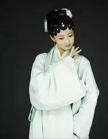 赵露思称无戏可拍，6位一手好牌打稀烂的90花，一人一个小黑料？（组图） - 5