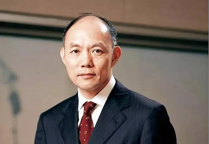 豪门内斗争70亿!亲兄弟为钱闹上法庭,低调夫妇连夜搬出祖宅,今到底鹿死谁手?(组图) - 32