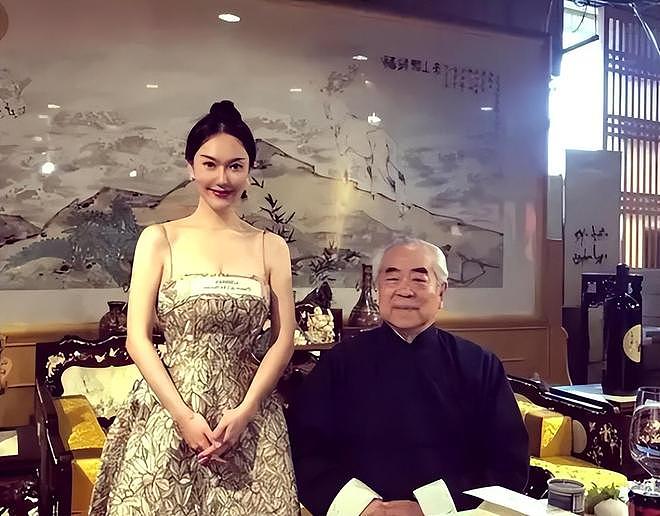87岁范曾情史曝光，三婚老婆是好友妻子，现小50岁娇妻却出轨继子（组图） - 19