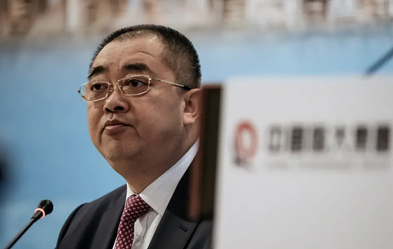 亡命天涯被找到！恒大二号人物藏身美国富人区，妻子名下多处豪宅曝光（组图） - 1