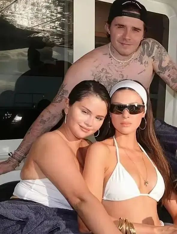 炸!贝克汉姆名媛大儿媳被批自恋狂100%操控老公?女方闺蜜怒怼爆老贝家骚操作猛料:他们才毒(组图) - 17