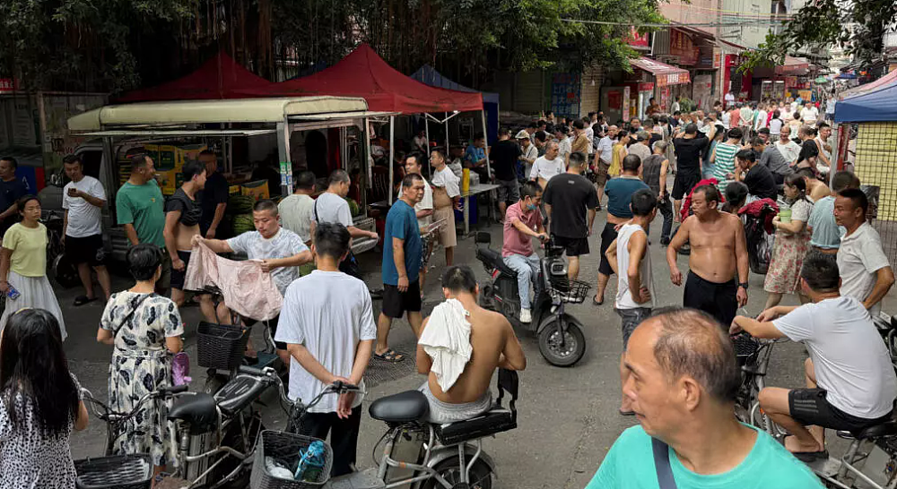中国社保新规9月1日起强制实施，引发全网热议（图） - 1