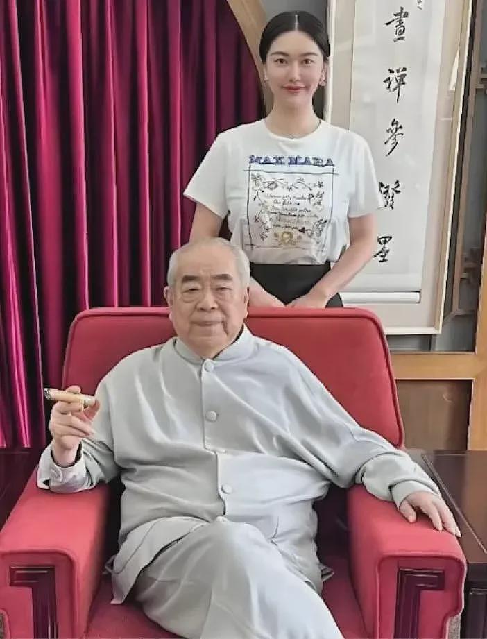 87岁中国国画大师与嫩妻失联风波延烧，继子发文泄行踪（组图） - 1
