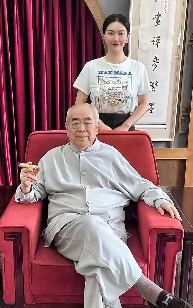 87岁范曾：娶37岁娇妻，人财两空？（组图） - 33