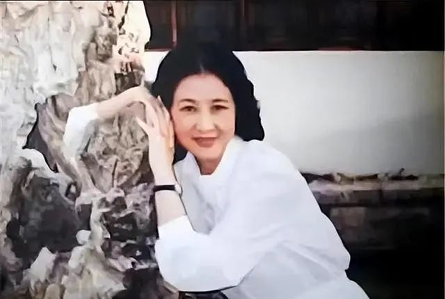 87岁范曾：娶37岁娇妻，人财两空？（组图） - 6
