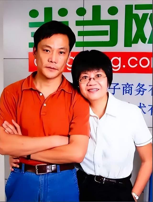 60岁李国庆二婚！妻子是40年前白月光，肤白貌美，颜值碾压俞渝（组图） - 24