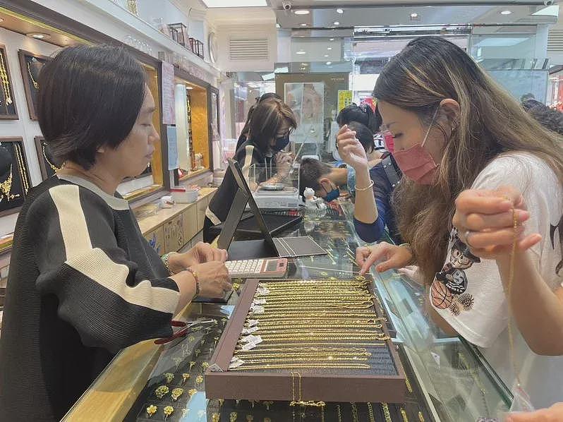 大陆年轻人流行租“三金”结婚！一场婚礼可省下10万（图） - 1