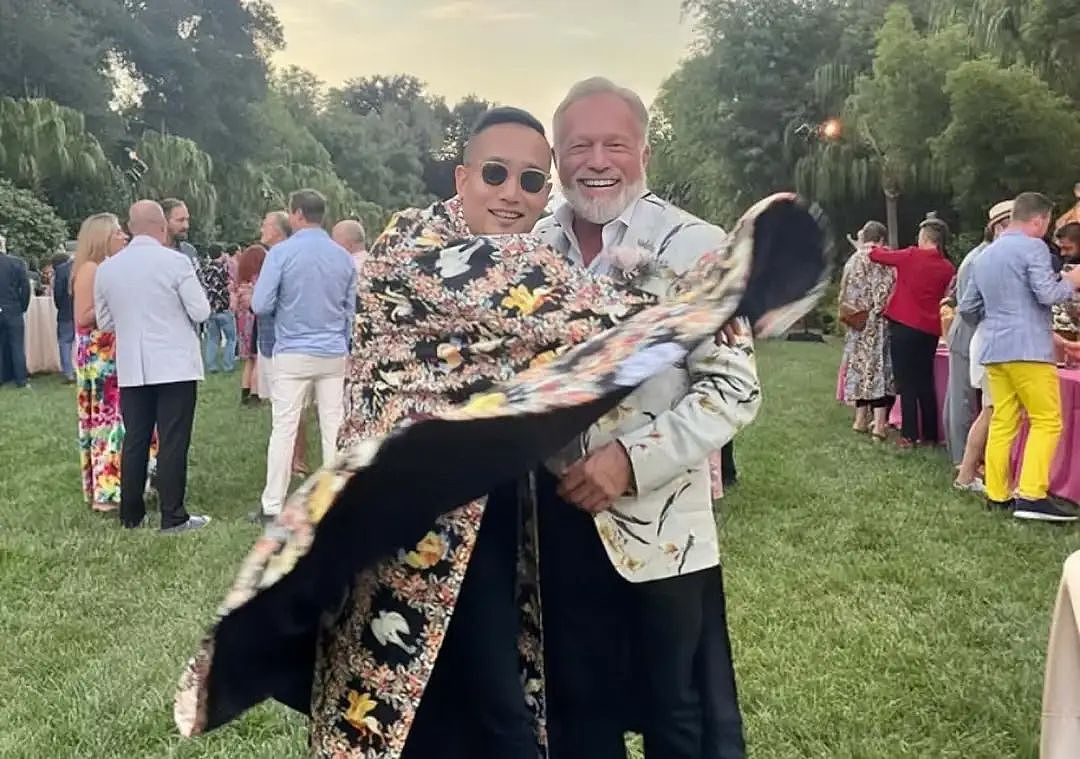 恭喜！香港名流和外籍男友举办同性婚礼，俩11岁儿子到场见证（组图） - 6