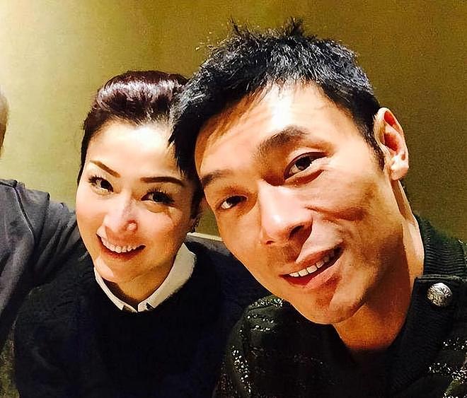 “香港最后一位天后”郑秀文：挺过出轨婚变，如何做到一生爱一人（组图） - 39
