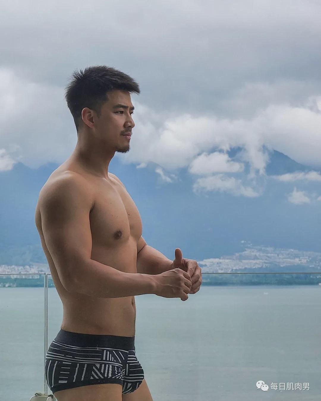 【帅哥】上海一姐男友床照被曝光，姐夫真的好可啊（组图） - 23