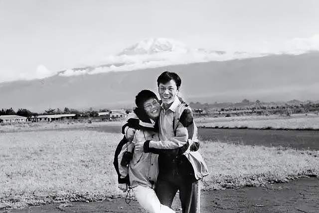 60岁李国庆二婚！妻子是40年前白月光，肤白貌美，颜值碾压俞渝（组图） - 19