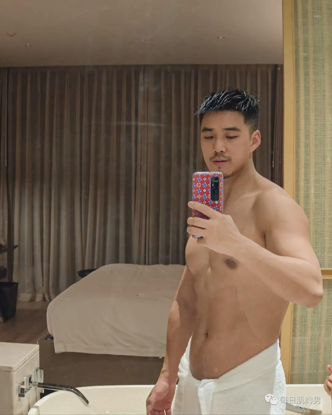 【帅哥】上海一姐男友床照被曝光，姐夫真的好可啊（组图） - 25
