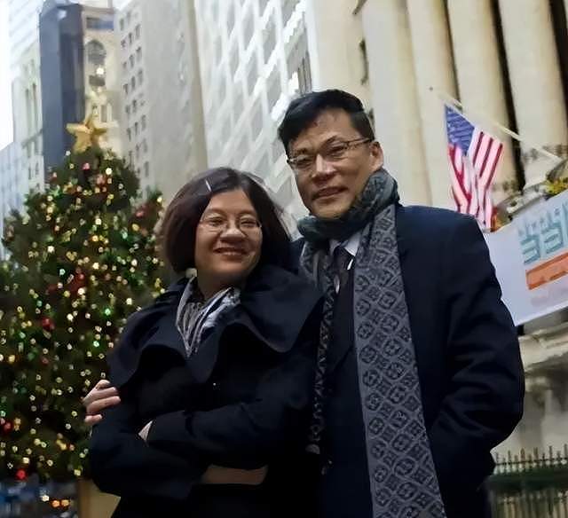 60岁李国庆二婚！妻子是40年前白月光，肤白貌美，颜值碾压俞渝（组图） - 10