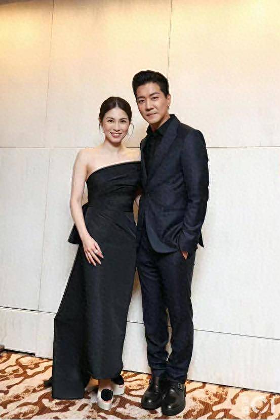 TVB港姐感叹已长白发,老公曾与女星剧中赤裸相见(组图) - 1
