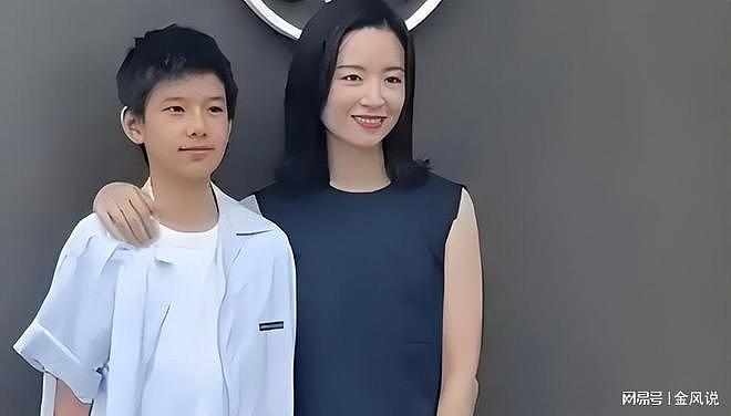 曹颖的儿子、董洁的儿子、孙俪的儿子，你觉得谁的颜值更胜一筹？（组图） - 13