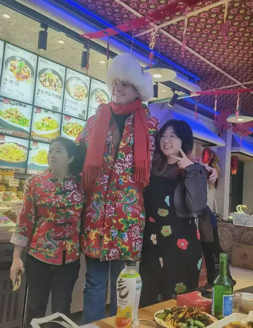 澳洲大爷来中国旅游差点丧命, 出院后深情致谢! 更多澳人亲历中国后集体转粉, 有人举国旗表忠心(视频/组图) - 16