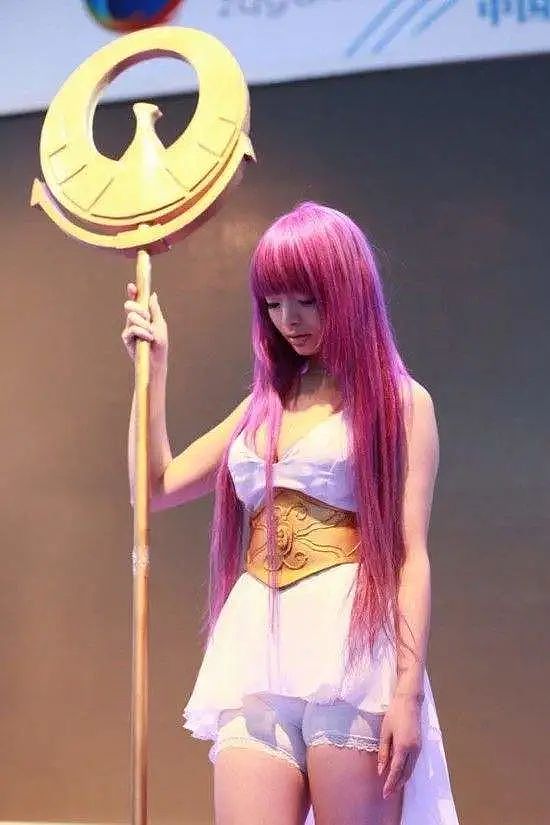 【美女】她因70F的胸太大放弃舞蹈，靠健身练出犯规身材，网友：太顶了（组图） - 12