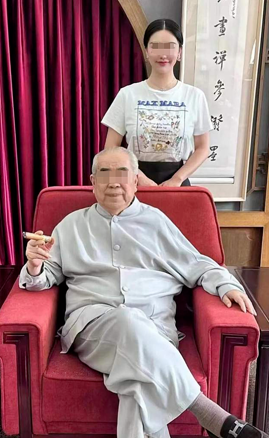 87岁著名大师娶37岁娇妻!被曝失联人财两空?最新消息来了,很狗血...(组图) - 1