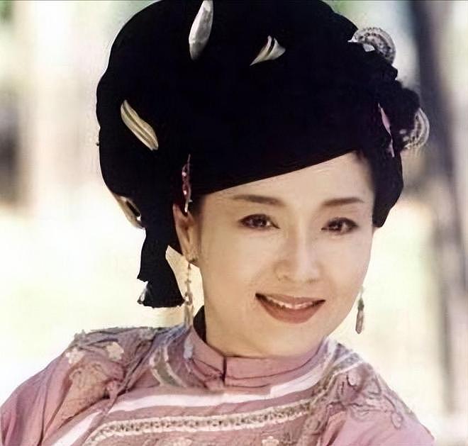 恬妞：出道即巅峰却遭富豪骗婚？中年逆袭，如何写出大女主剧本（组图） - 3