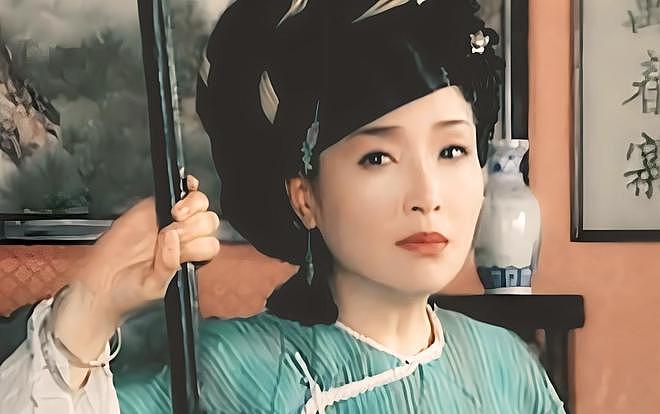 恬妞：出道即巅峰却遭富豪骗婚？中年逆袭，如何写出大女主剧本（组图） - 31