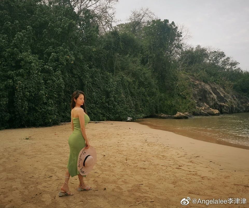 【美女】她因70F的胸太大放弃舞蹈，靠健身练出犯规身材，网友：太顶了（组图） - 3