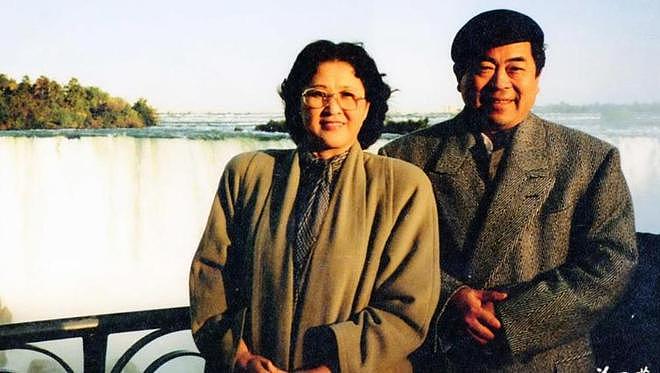 范曾妻子徐萌发声辟谣卷走20亿、出轨继子，曝两人上个月搬入新居（组图） - 7
