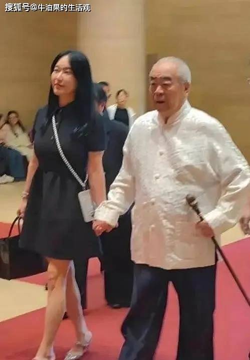 87岁范曾找到了，37岁娇妻徐萌已怀孕生子（组图） - 7